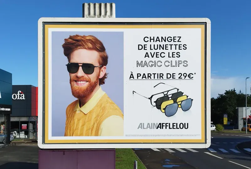 Billboard et panneau d'affichage 4x3 recto-verso<br>Covering Adhésif multi-lès<br>#Nacelle #GrandFormat