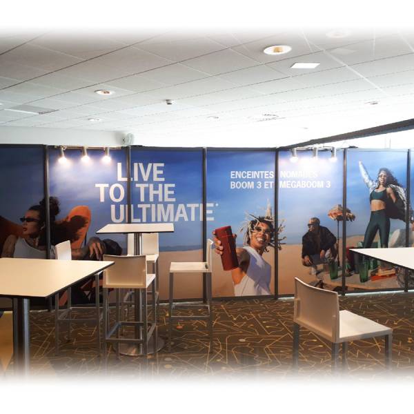 Impression sur un support d'impression adhésif ne laissant pas de trace de colle à la dépose