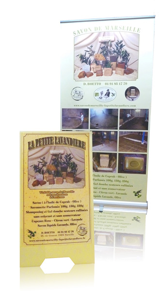 kakemono et stop-trottoir pour la savonnerie La Petite Lavandière à Marseille par iiDmage imprimerie numérique Bouches-du-Rhône