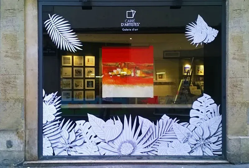 Vitrophanie & décoration de vitrine<br>vinyle découpé personnalisé.<vr>#Pose #AdhésifsPersonnalisés